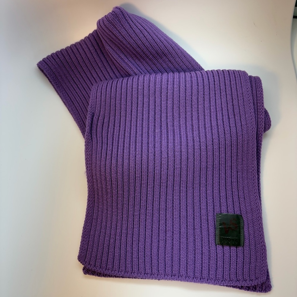 Versace Purple Knit Scaf - Picture 4 of 4